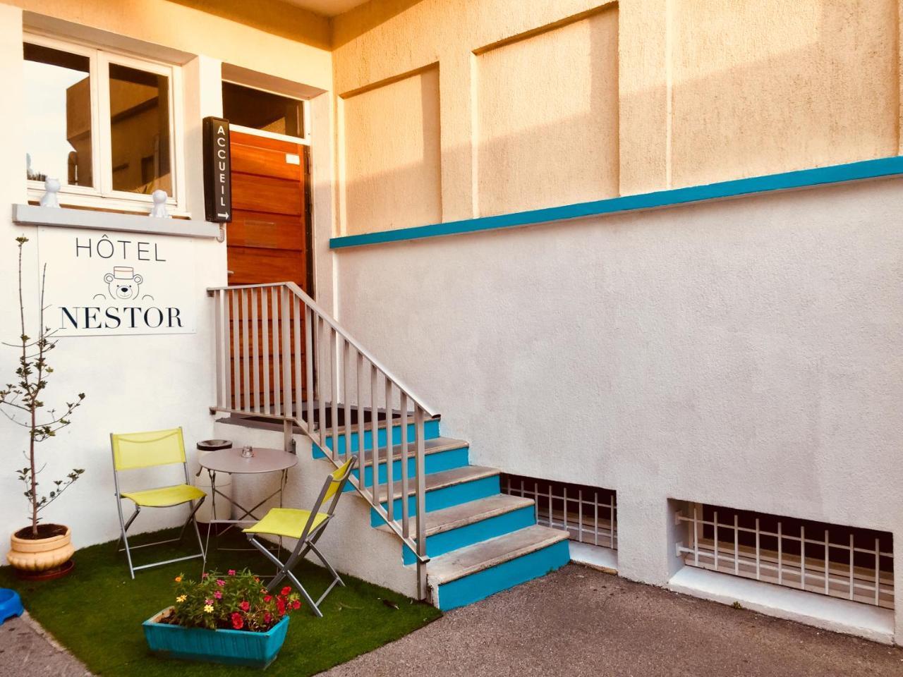 Nestor Hôtel Bourg-lès-Valence Buitenkant foto